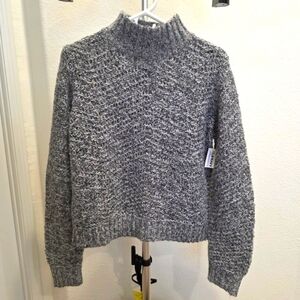 Old Navy Gray Knit Sweater